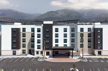 TownePlace Suites Monrovia Отели в г. Монровия