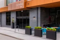 Tempo by Hilton Louisville Downtown NuLu Các khách sạn gần Louisville Waterfront Park