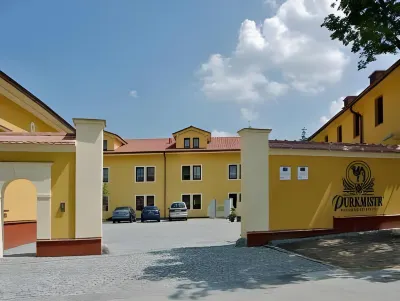 Hotel Purkmistr Các khách sạn gần Patton Memorial Pilsen