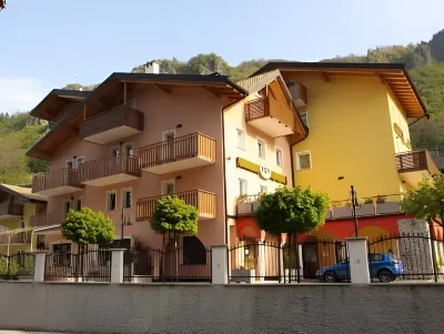 Residence Hotel Miralago Hotel a Civezzano