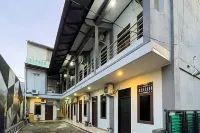 RedDoorz Syariah near Mall Of Serang
