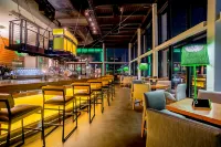 Hilton St. Louis at The Ballpark - bar
