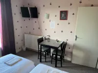Le Lyon Vert Hotel di Hyds
