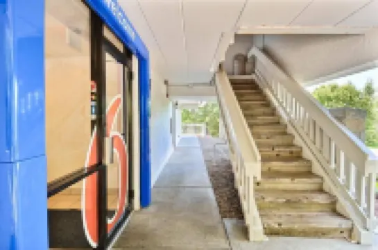 Motel 6 Nashua, NH - South