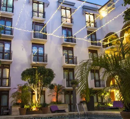 Hotel San Pedro Puebla Отели рядом с достопримечательностью «Конгресс-центр штата Пуэбла»