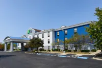 Holiday Inn Express & Suites Marysville Hotels in Marysville