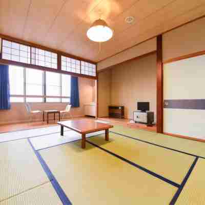 Kitashiga Grand Hotel Rooms