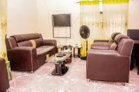 Owerri Luxury Retreat with 5 ensuite Bedrooms Hotels in 