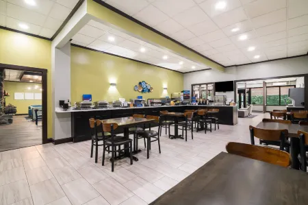 Best Western Plymouth Inn-White Mountains