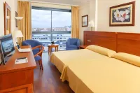 Port Denia Hotels near Punta de l'Estanyó