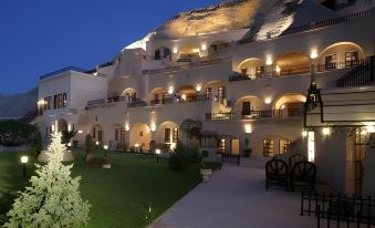 Avantgarde Refined Caves of Cappadocia