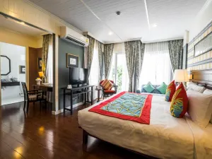 Zantiis Ndol Villas