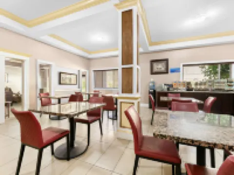 威廉姆湖貝斯特韋斯特飯店 威廉斯萊克住宿飯店