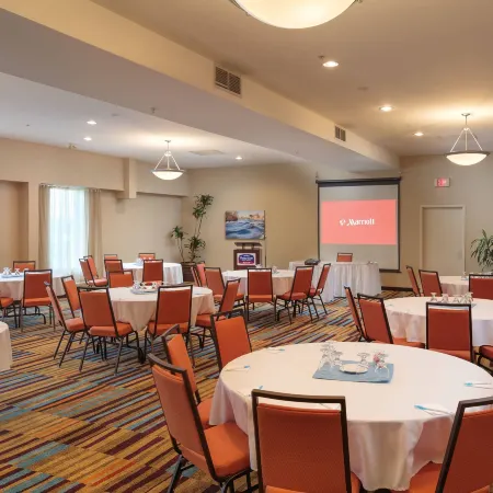 Fairfield Inn & Suites Belleville