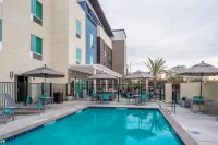 TownePlace Suites Merced - Kolam Renang