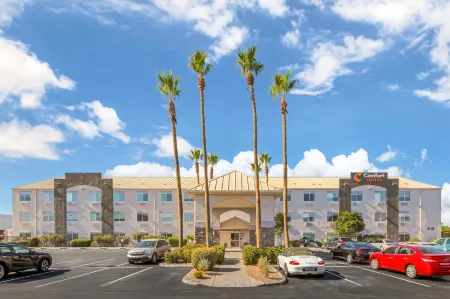 Comfort Suites at Tucson Mall Отели в г. Флауинг Уэлс