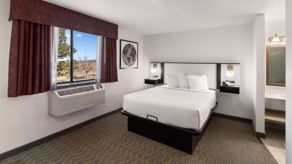 Sylo Hotel Denver Airport, a Ramada by Wyndham