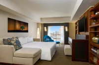 Renaissance Phoenix Downtown Hotel