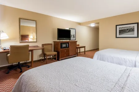 Hampton Inn & Suites Florence-North-I-95 Отели в г. Флоренс