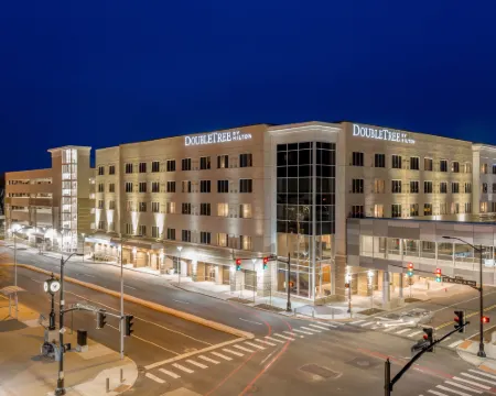 埃文斯維爾希爾頓逸林酒店 埃文斯維爾酒店