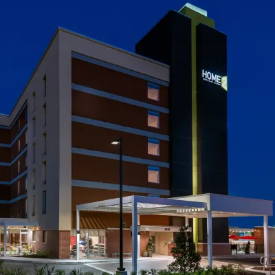 Home2 Suites by Hilton Orlando Near Universal Отели рядом с достопримечательностью «Парк развлечений Universal Studios в Орландо»