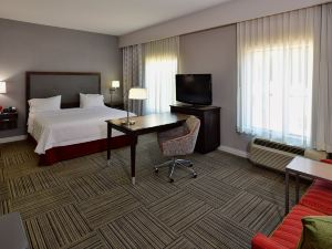 Hampton Inn & Suites Fredericksburg