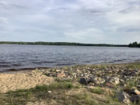 In the Heart of Hatfield- Direct access to ATV trail,  Also great for family's โรงแรมในJackson County