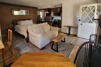 Washington Family Property, Upper Carriage House in Old Town on 107 S Lee Street