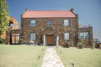 Beautiful Historic Home overlooking Downtown/BOK Hotels near Gilcrease Museum