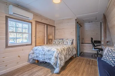 Fire Island Home w/ Guest Cottage in Atlantique Hotels near Robert Moses State Park - Long Island