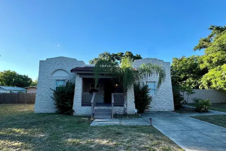 Casa Antigua: Historic Villa with POOL & FIRE-PIT Отели в г. Коко