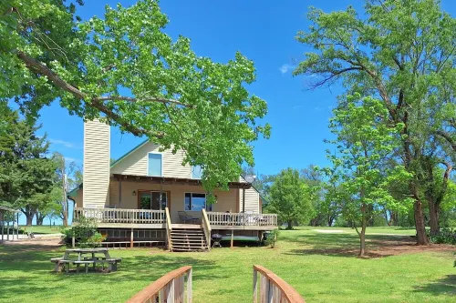 Kansas Lake House With Boat Dock - 4 estrellas