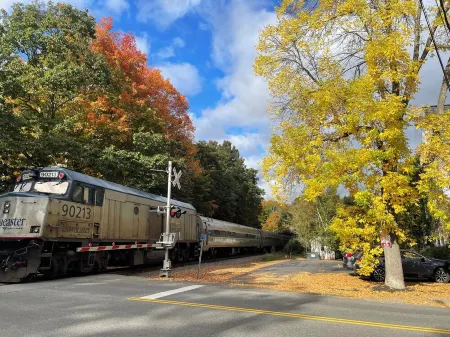 Private 1st Floor Studio in Victorian Home - Steps to LL Bean, Downtown Freeport Отели рядом с достопримечательностью «When Pigs Fly Bakery»