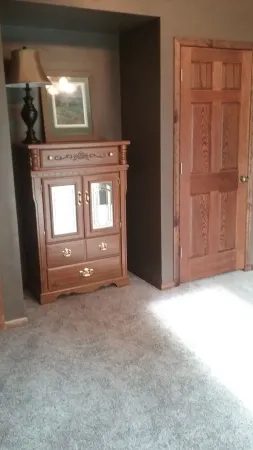 3 Bedroom, 2 Bath House, Large Yard, 4 Miles From New Glarus, 10 Miles To Monroe