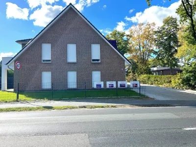 Vacation apartment "Nautilus" Papenburg roof terrace EBK new building 74 sqm Free Wifi 2 bedrooms Hotels near Ems Center