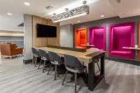 Hampton Inn Oakland Downtown-City Center Hotels in Oakland