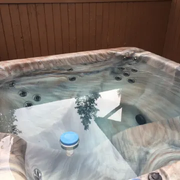 Sunriver Book Early and Save! Great, Quiet Location! 3 Bd/2 ba/Hot Tub! A/C!