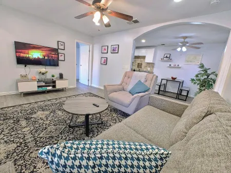 Mountain View 2MBr condo -Near Tempe & Phx Airport