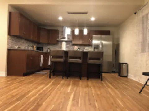 Charming 2-Bedroom Basement Apartment with AC and WiFi in Terrific Aurora