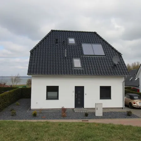 Casa Fortuna Comfort mit Seeblick, Whirlpool, Sauna und Eingezäuntem Garten