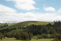 Countryside Retreat with Cosy Fireside Bath