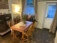 Quirky Cottage in The Heart Of The Yorkshire Dales. Great reviews. Book early