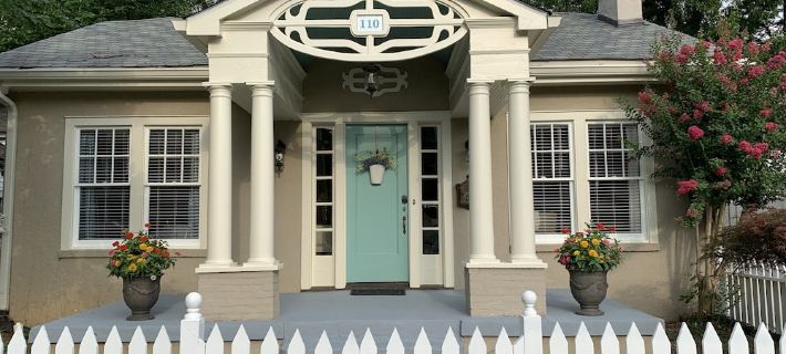 Picket Fence Cottage~ Walk to Mtsu and the Historic Downtown Square! Hotels in Murfreesboro
