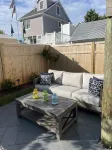 Bright and Airy Beach House-close to beach and inlet for paddleboard/kayaking