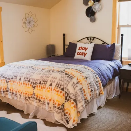 Logshire at Mt.Baker EVCharger & HotTub