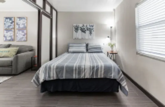 Comfortable beach apartment with pool