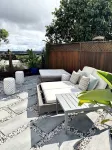 Art Gallery Family Home - Southern California Style - Excellent Location Hotel in zona Daiso