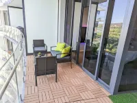 Stylish oasis in the heart of Canberra CBD, free parking