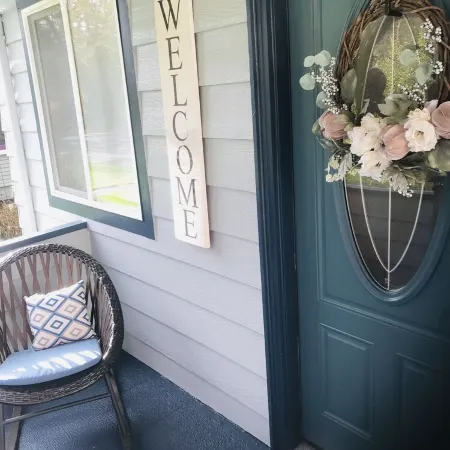 Charming Parkside Bungalow-2 blocks from downtown!
