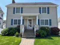 1/2 Block to Beach- Spring Lake Border-  Great for Families!